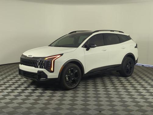 Snow White Pearl 2026 Kia Sportage X-Line