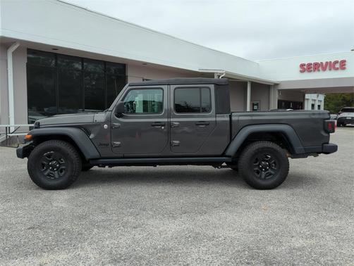 2021 Jeep Gladiator Sport