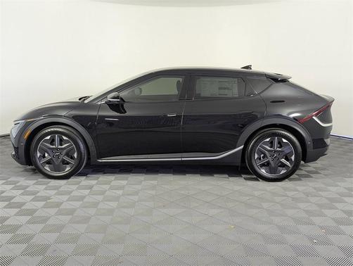 2025 Kia EV6 Light Long Range