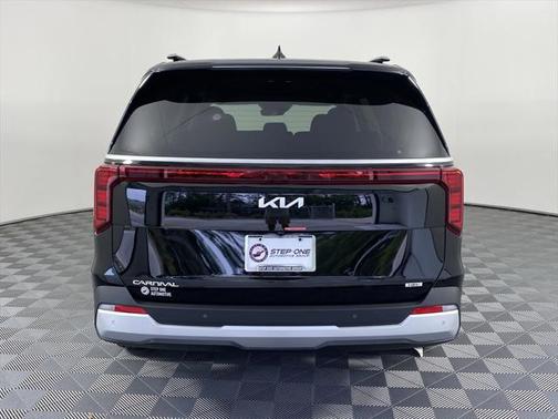 2025 Kia Carnival Hybrid EX