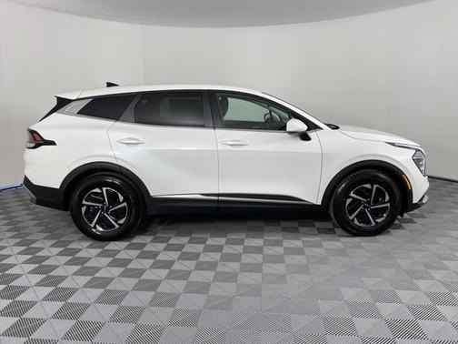 2025 Kia Sportage Hybrid LX