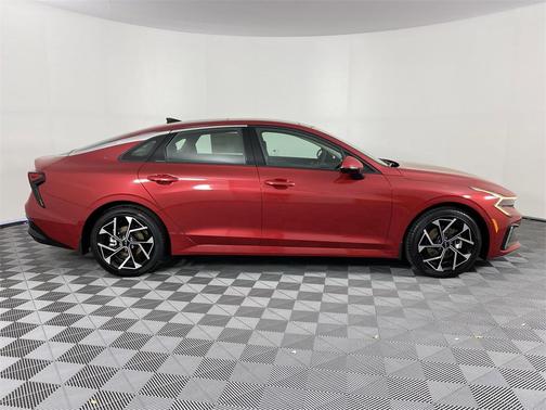 2025 Kia K5 EX