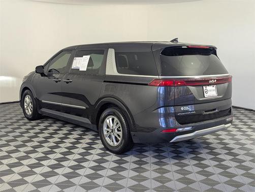 2022 Kia Carnival LXS