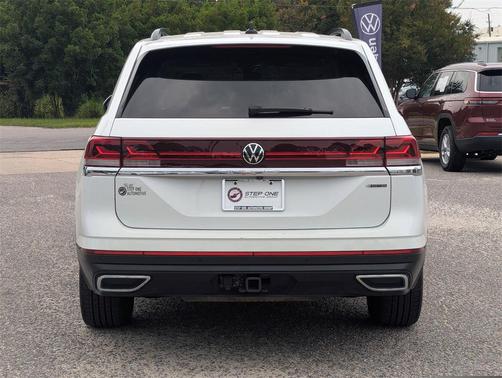 2024 Volkswagen Atlas 2.0T SE w/Technology 4MOTION