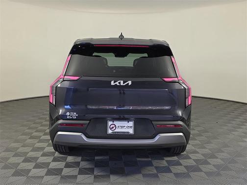 2026 Kia EV9 Light Long Range