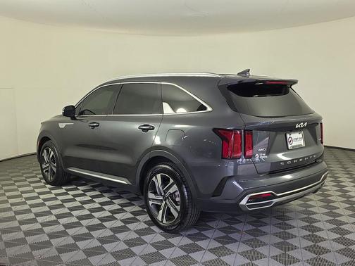 Platinum Graphite 2022 Kia Sorento Plug-In Hybrid SX