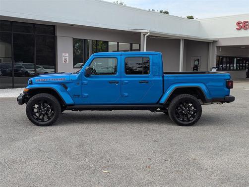 2024 Jeep Gladiator Nighthawk