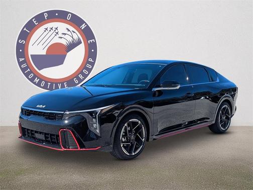 2025 Kia K4 GT-Line