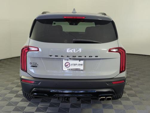 Wolf Gray 2022 Kia Telluride SX