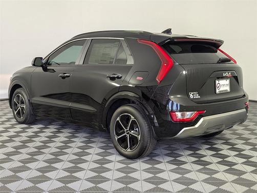 2025 Kia Niro SX