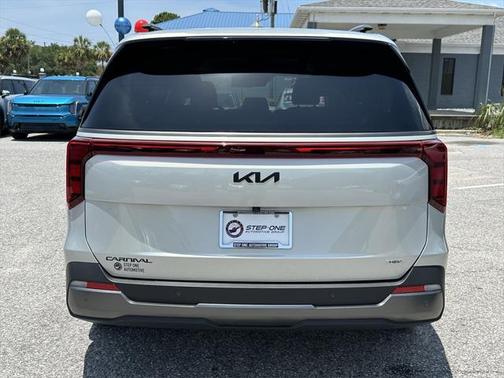 2025 Kia Carnival Hybrid SX