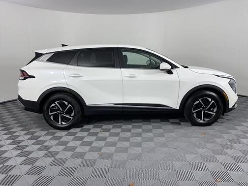 2025 Kia Sportage Hybrid LX