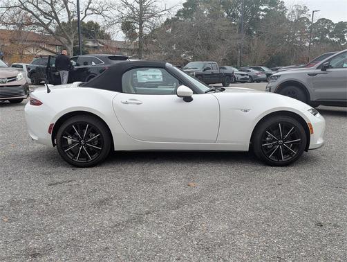 2025 Mazda MX-5 Miata Grand Touring
