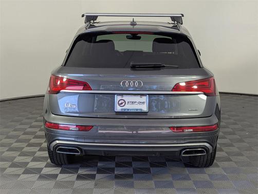 2023 Audi Q5 45 S line Premium Plus