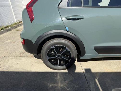 2025 Kia Niro Plug-In Hybrid EX