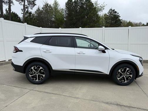 2025 Kia Sportage EX