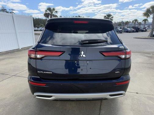 2023 Mitsubishi Outlander SEL