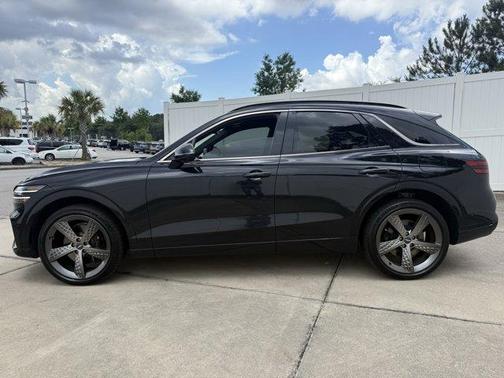 2023 Genesis GV70 2.5T