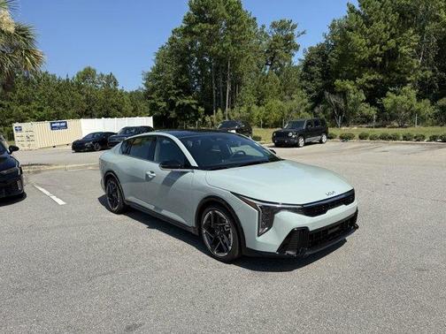 2025 Kia K4 GT-Line