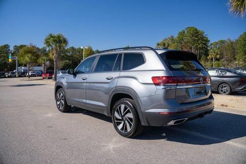 2024 Volkswagen Atlas 2.0T SE