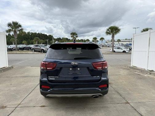 2019 Kia Sorento EX V6