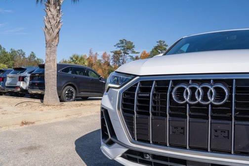 2024 Audi Q3 45 S line Premium