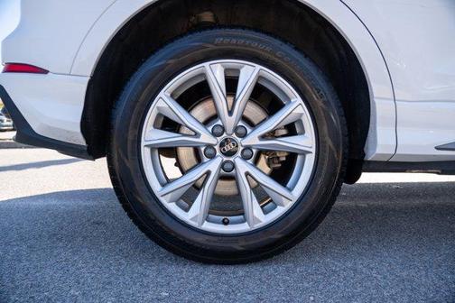 2024 Audi Q3 45 S line Premium