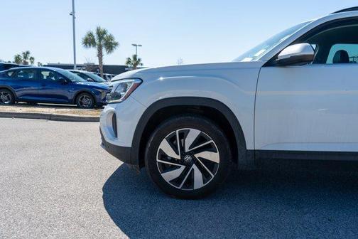 2024 Volkswagen Atlas 2.0T SE