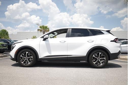 Glacial White Pearl 2023 Kia Sportage EX