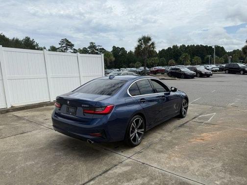 2021 BMW 330 i xDrive