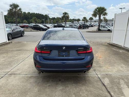 2021 BMW 330 i xDrive
