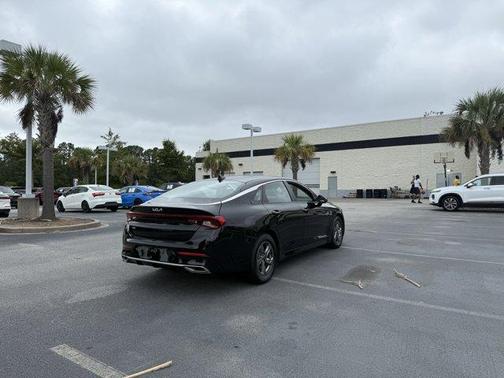 2023 Kia K5 LXS