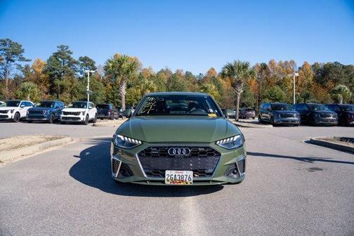 2024 Audi A4 45 S line quattro Premium