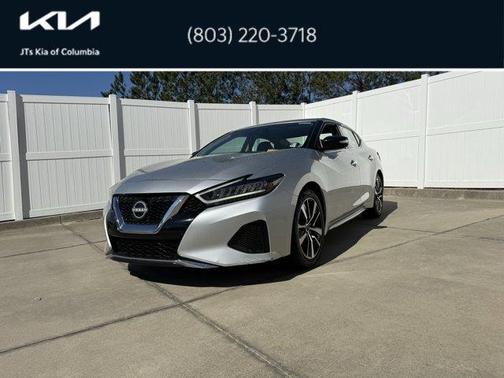 2023 Nissan Maxima SV