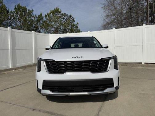2025 Kia Sorento LX