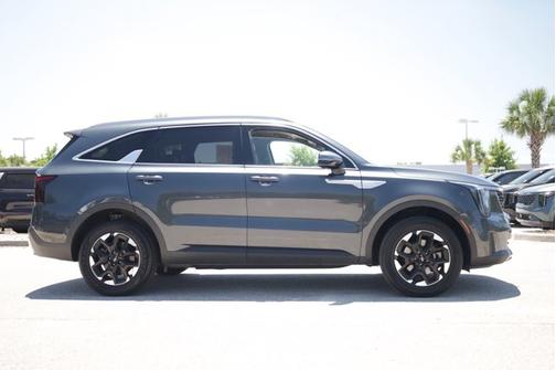 Gravity Grey 2024 Kia Sorento S
