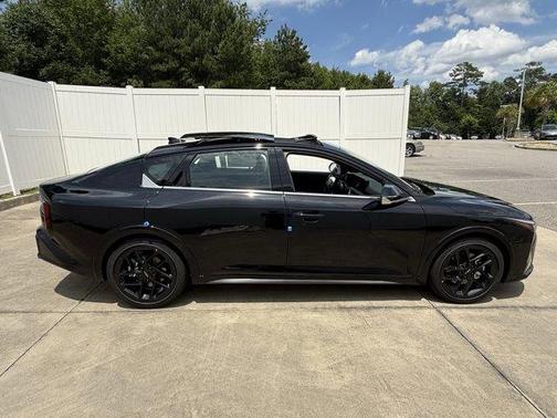 2025 Kia K4 GT-Line Turbo