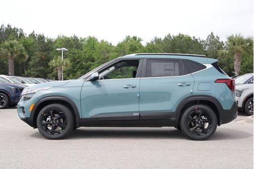Blue 2026 Kia Seltos EX