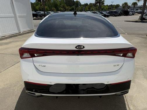 2021 Kia K5 EX