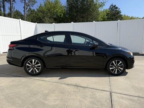 2021 Nissan Versa 1.6 SV