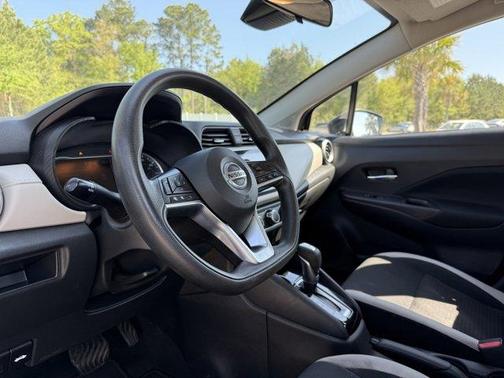2021 Nissan Versa 1.6 SV