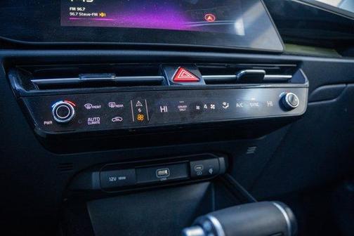 2024 Kia Niro EX Touring