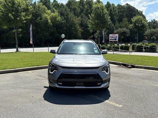 2025 Kia Niro SX