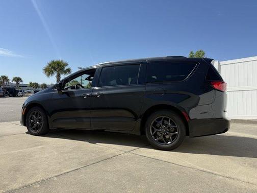 2018 Chrysler Pacifica Touring-L Plus