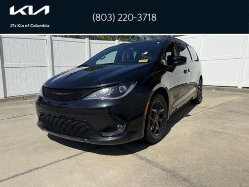 2018 Chrysler Pacifica Touring-L Plus
