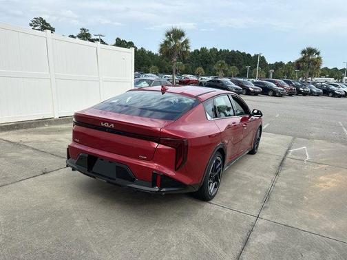 2025 Kia K4 GT-Line