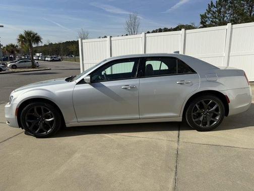 2023 Chrysler 300 S