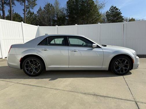 2023 Chrysler 300 S