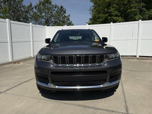 2022 Jeep Grand Cherokee L Laredo