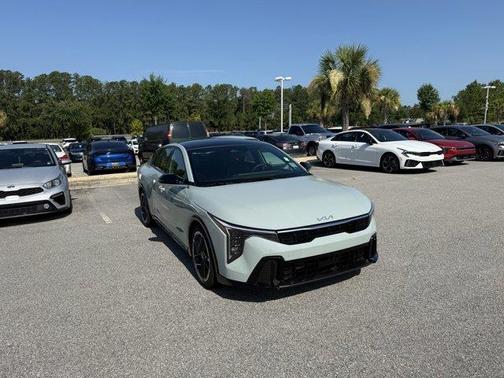 2025 Kia K4 GT-Line